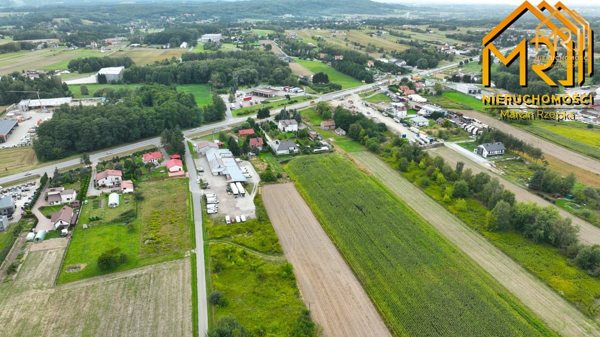 Sześć działek pod zabudowę – od 8 do 15 ar, blisko — zdjęcie 28