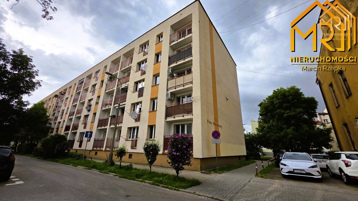 Mieszkanie na I piętrze naprzeciw C.H. MAX