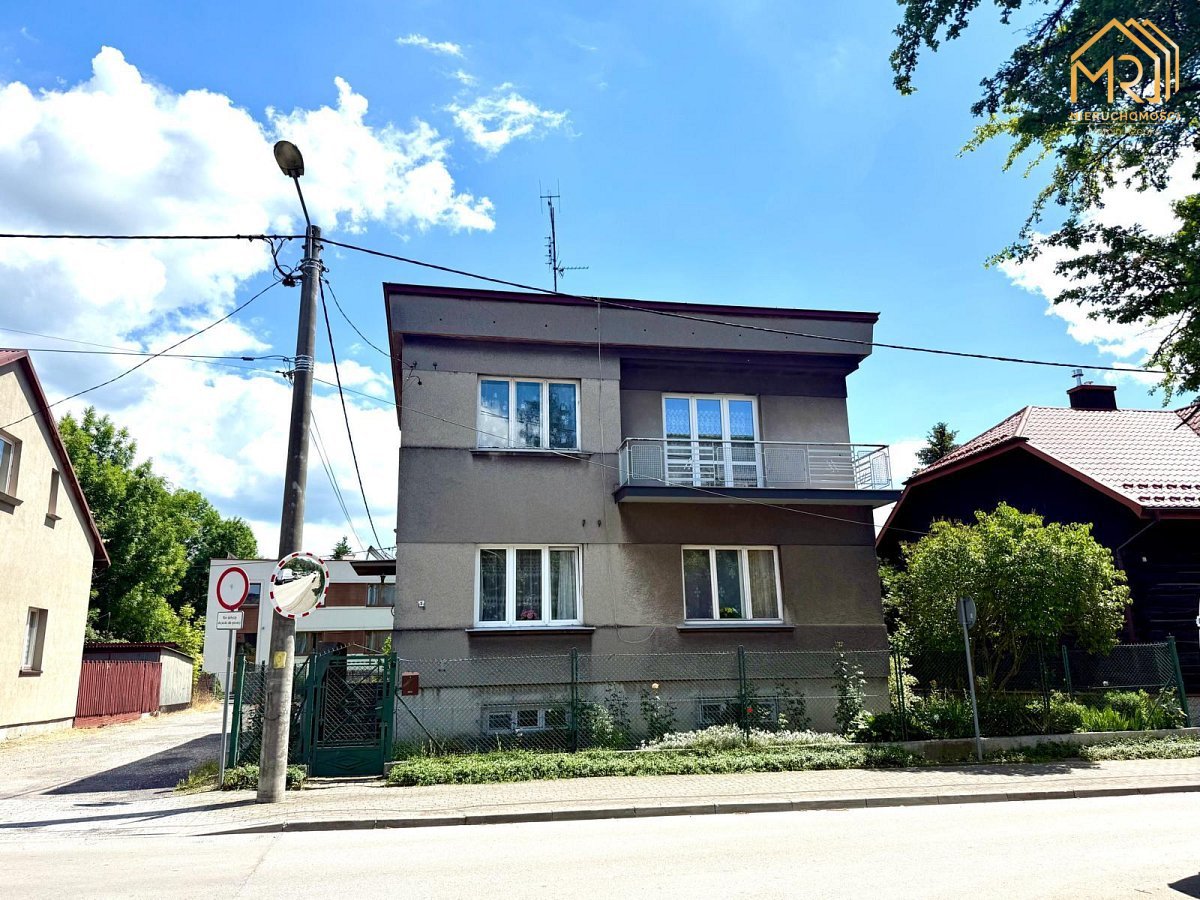 Dom z możliwością wydzielenia dwóch mieszkań – Gra