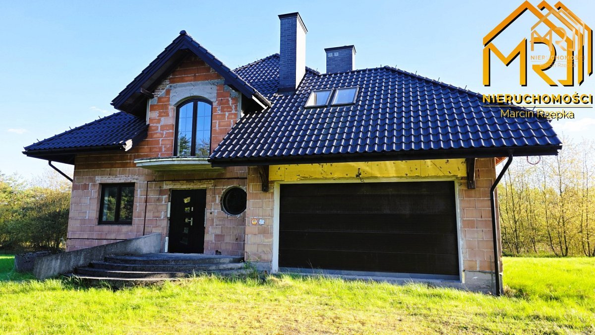 Dom jednorodzinny w stanie do wykończenia z dużą d — zdjęcie 7