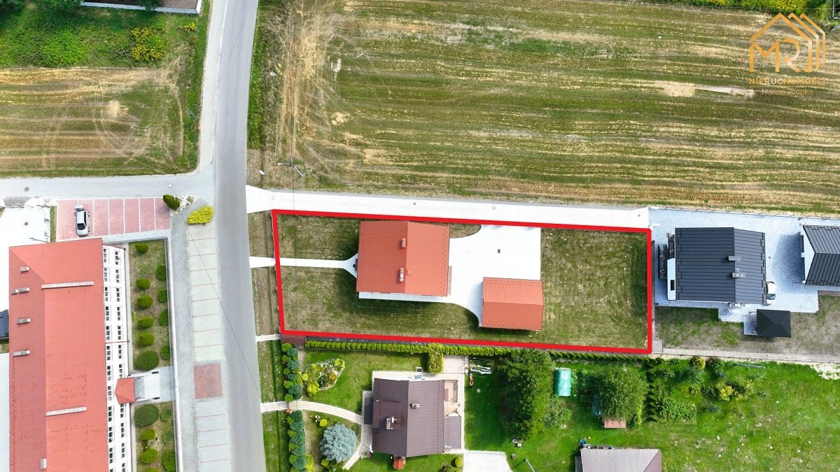 Dom w wysokim standardzie – centrum Laskówki Chorą — zdjęcie 3