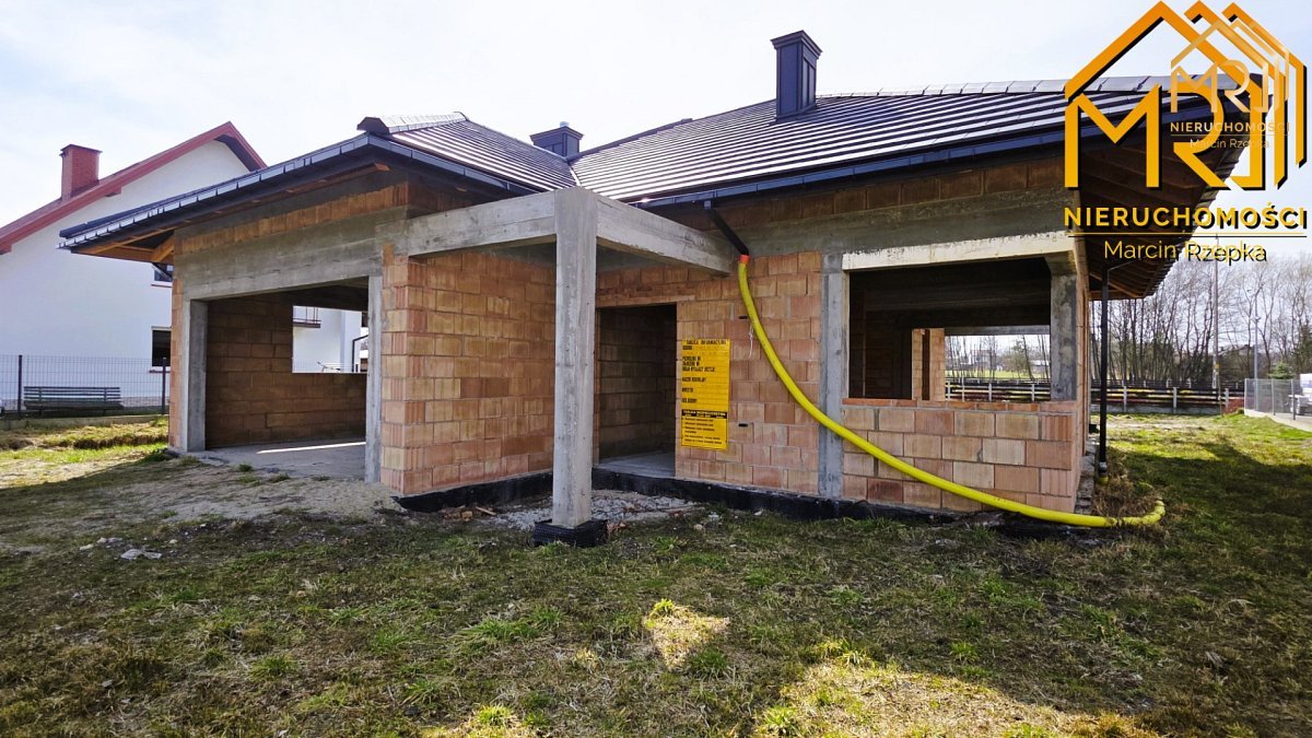 Dom w stanie surowym otwartym – Pogórska Wola