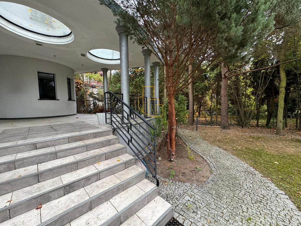 Krzyki / Willa z ogrodem / Park Grabiszyński — zdjęcie 11