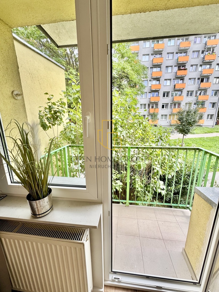 Top-Grabiszyńska-kawalerka-balkon-piwnica-po remoncie — zdjęcie 4