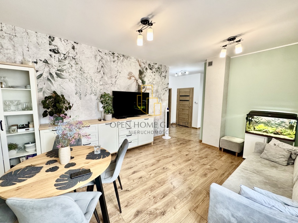 Ok Leśnica - balkon- ogród- strych- parking-3pokoje — zdjęcie 2