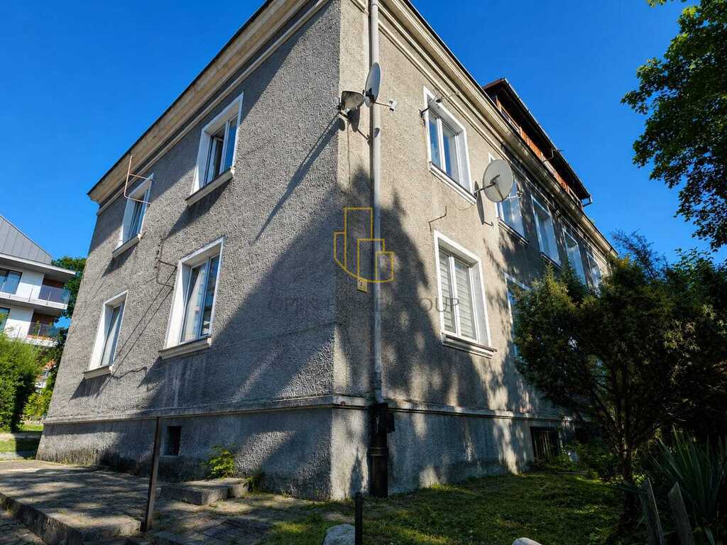 M2 z garażem i ogródkiem centrum — zdjęcie 3