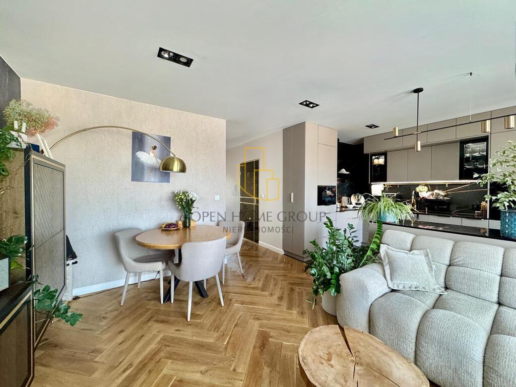 Luksusowe / kameralne osiedle / taras 42m + balkon / parking — zdjęcie 4