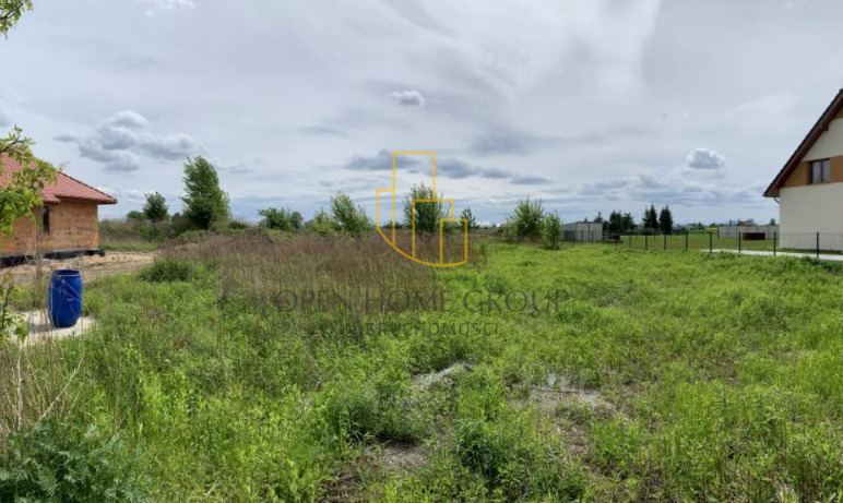 Żerniki Wrocławskie, działka budowlana 1245 m2, media — zdjęcie 2