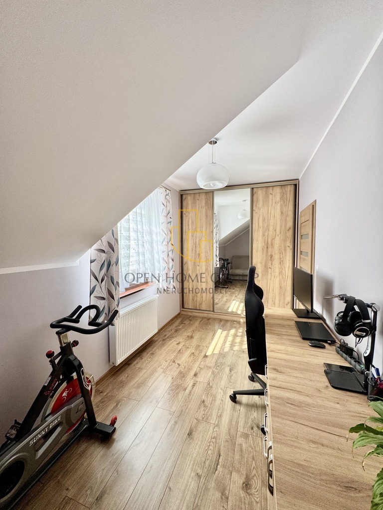 Ok Leśnica - balkon- ogród- strych- parking-3pokoje — zdjęcie 5