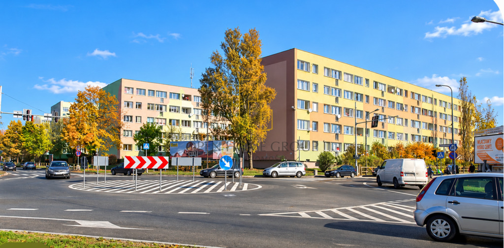 Kawalerka z osobną kuchnią | UL. Różyckiego — zdjęcie 2