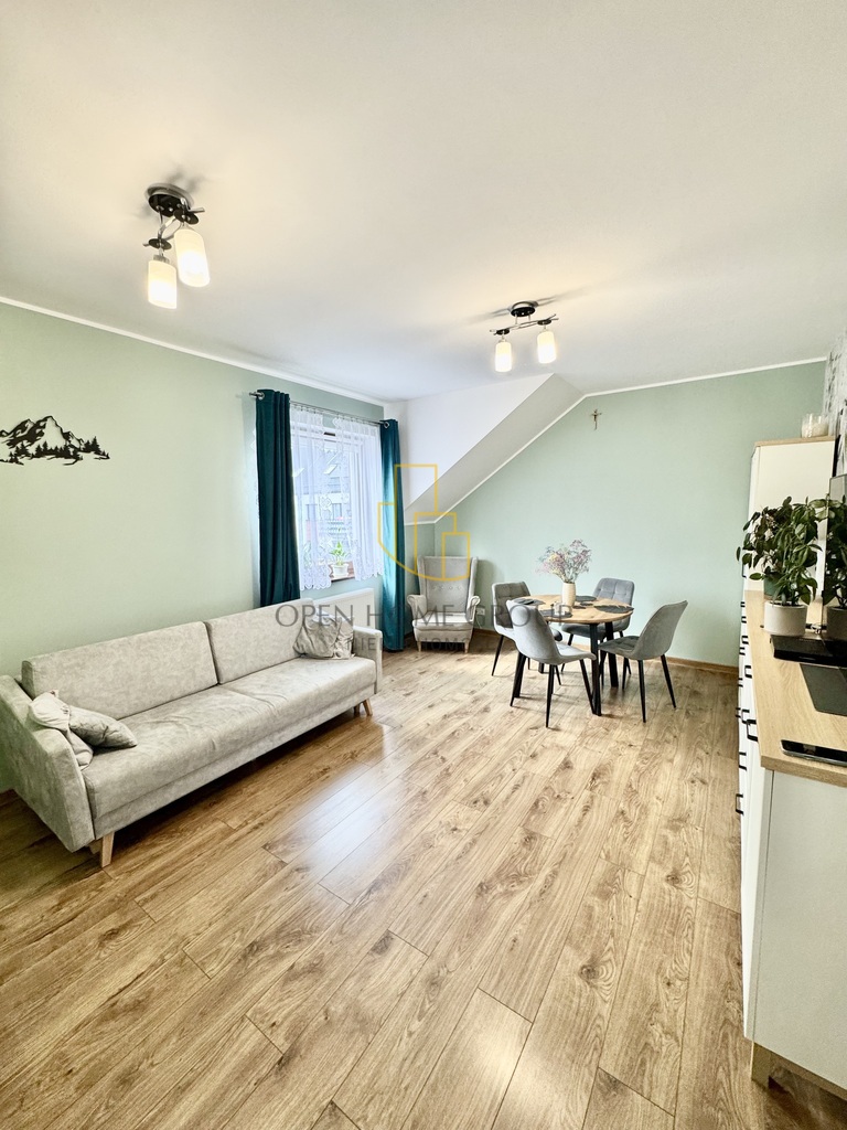 Ok Leśnica - balkon- ogród- strych- parking-3pokoje — zdjęcie 3