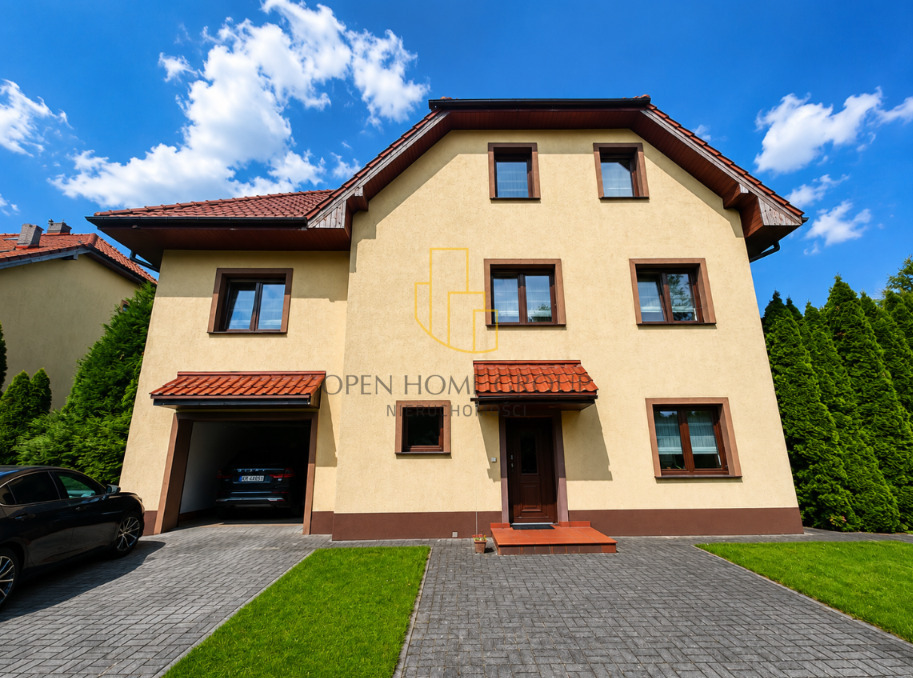 Bielany Wr. dom wolnostojący, 8 pokoi, garaż — zdjęcie 4